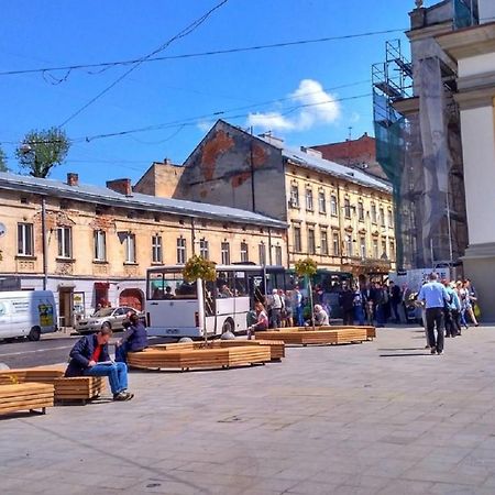 Mini Economy Apartments- Filatova 10 Lviv Ngoại thất bức ảnh